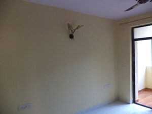 Room in 3 BHK Apartment at SJR Redwoods, Sarjapur Road – for Rent