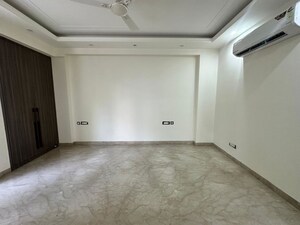 Room in 4 BHK Apartment at Anand Niketan – for Rent