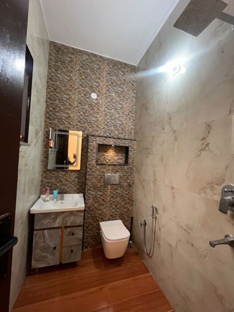 Bathroom, ambala highway 3 Bedroom 1100 Sq.Ft. Independent House In Ambala Highway Zirakpur 10668608