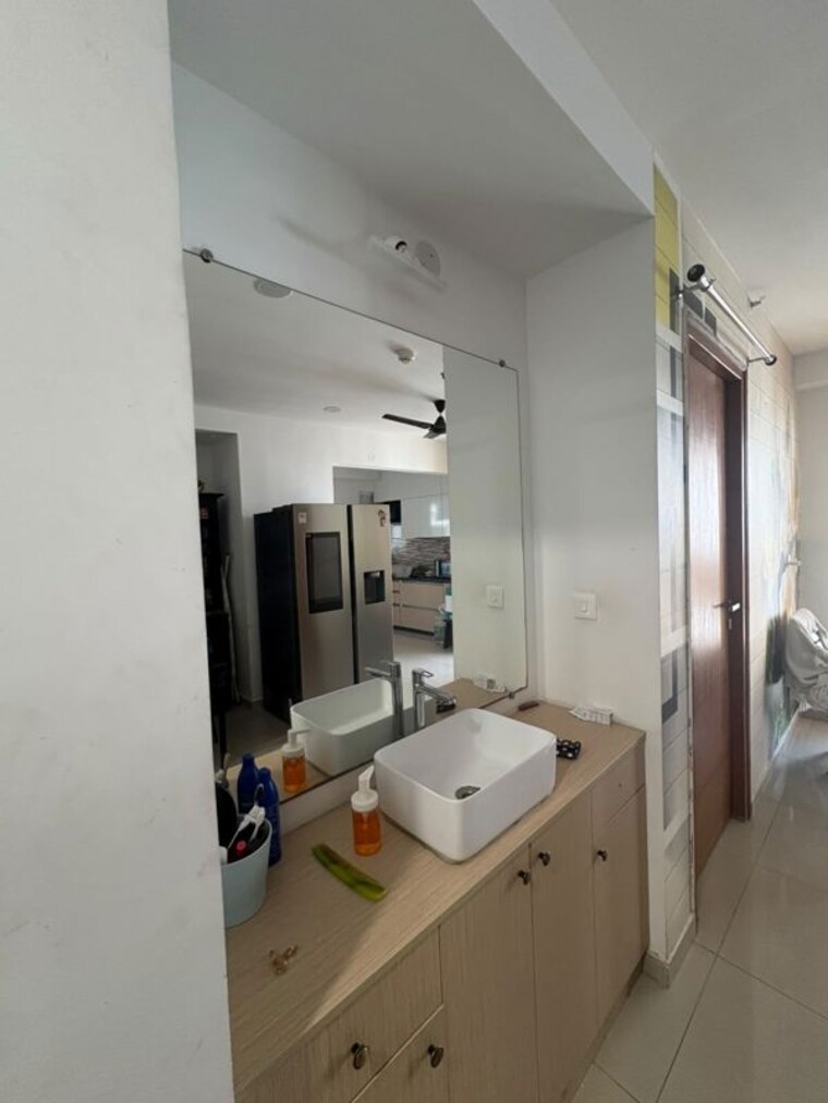 Bathroom, incor-one-city 2 Bedroom 1279 Sq.Ft. Apartment In Kukatpally Hyderabad 10668600