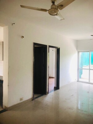 Room in 2 BHK Apartment at BPTP Park Grandeura, Sector 82 – for Rent