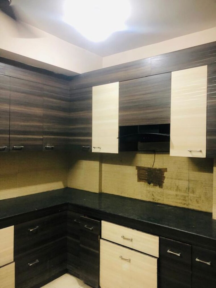 Kitchen, bptp-park-grandeura 2 Bedroom 899 Sq.Ft. Apartment In Sector 82 Faridabad 10668627