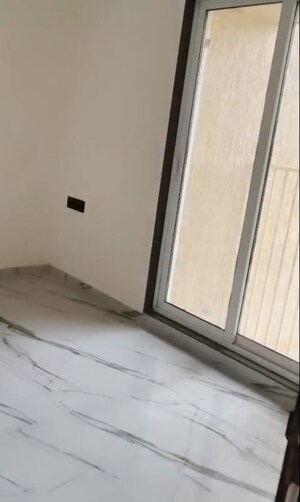 Room in 2 BHK Apartment at Big Splash, Vashi Sector 17 – for Rent