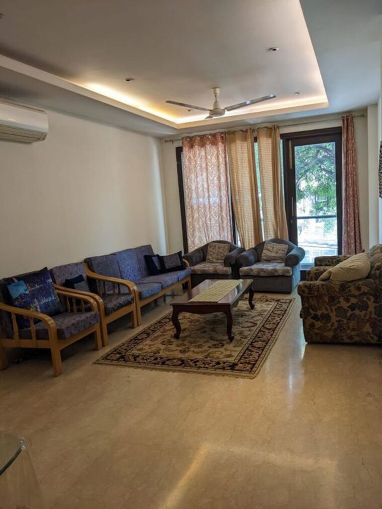 Living Room, kalkaji 3 Bedroom 900 Sq.Ft. Builder Floor In Kalkaji Delhi 10668629