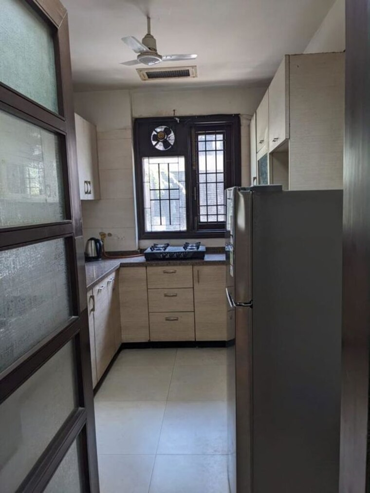 Kitchen, kalkaji 3 Bedroom 900 Sq.Ft. Builder Floor In Kalkaji Delhi 10668629