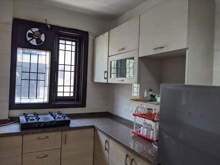 Kitchen, kalkaji 3 Bedroom 900 Sq.Ft. Builder Floor In Kalkaji Delhi 10668629