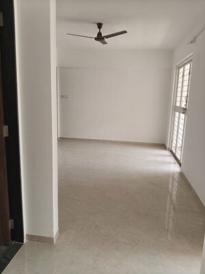 Room in 2 BHK Apartment at Siddhi Nisarg, Wakad – for Rent