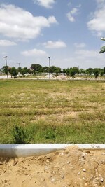 300 Sq.Yd. Plot in Thikariya