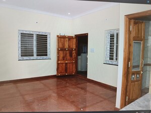Room in 6 BHK Independent House at Thanisandra – for Sale