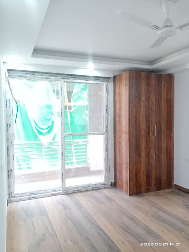 Room, vasant kunj 3 Bedroom 1300 Sq.Ft. Apartment In Vasant Kunj Delhi 10668677