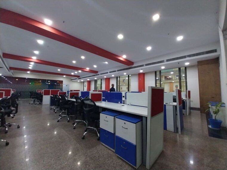  Parking, sector 63 Commercial Office Space in IT/SEZ 11036 Sq.Ft. In Sector 63 Noida 10668680
