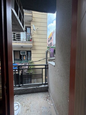 2 BHK Builder Floor For Rent in Chattarpur