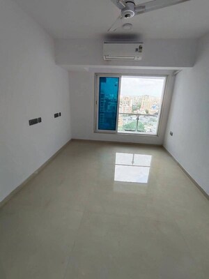Bedroom in 2 BHK Apartment at Prarthana La Alteza, Andheri West – for Rent