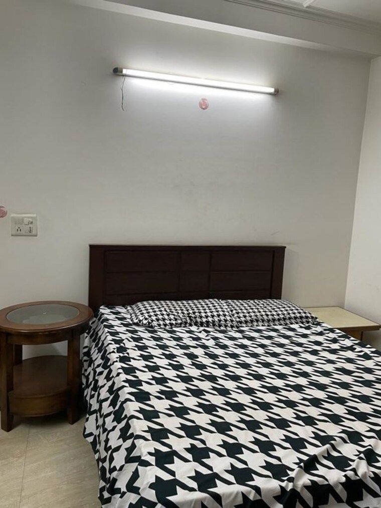Bedroom, saket 3 Bedroom 1350 Sq.Ft. Apartment In Saket Delhi 10668686