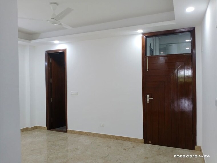 Room, vasant kunj 4 Bedroom 2200 Sq.Ft. Apartment In Vasant Kunj Delhi 10668698