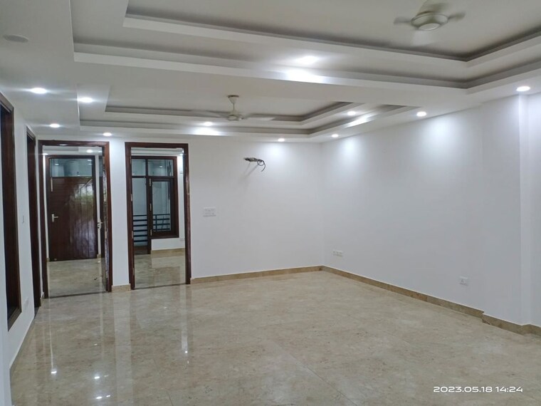 Room, vasant kunj 4 Bedroom 2200 Sq.Ft. Apartment In Vasant Kunj Delhi 10668698
