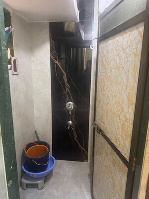 Furnished Amenities in 1 BHK Apartment at Big Splash, Vashi Sector 17 – for Sale