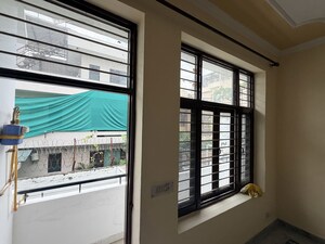 Room in 2 BHK Builder Floor at Sector 15 ii – for Rent