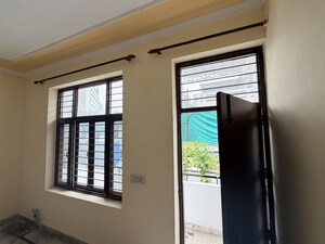 Room in 2 BHK Builder Floor at Sector 15 ii – for Rent