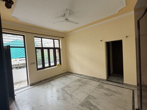Room in 2 BHK Builder Floor at Sector 15 ii – for Rent