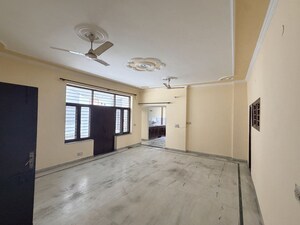2 BHK Builder Floor For Rent in Sector 15 ii