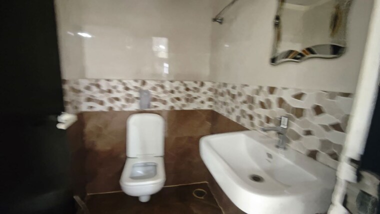 Bathroom, ashoka-liviano 4 Bedroom 2540 Sq.Ft. Apartment In Nanakramguda Hyderabad 10668706