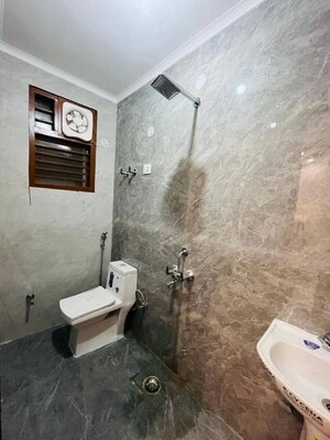 Bathroom in 1 BHK Builder Floor at Saket – for Rent