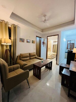 1 BHK Builder Floor For Rent in Saket