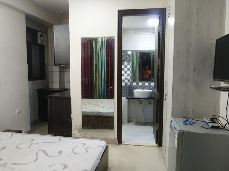 Room, mohit-house 1 RK 380 Sq.Ft. Builder Floor In Sushant Lok I Gurgaon 10668743