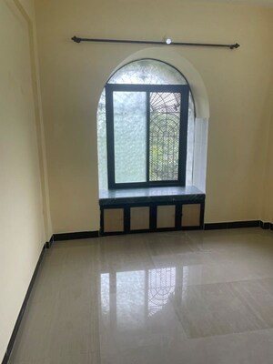 Room in 2 BHK Apartment at Big Splash, Vashi Sector 17 – for Rent