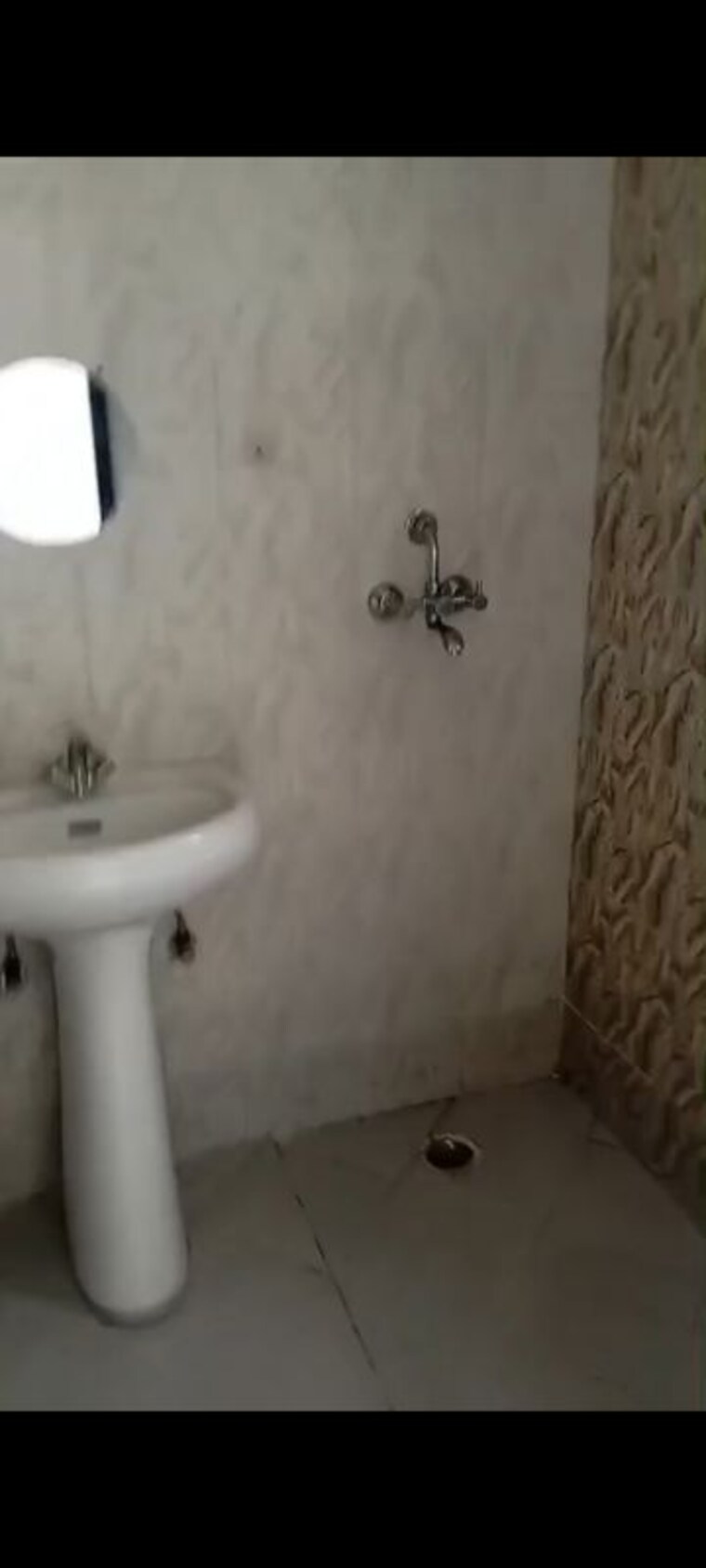 Bathroom, shree-energy-classic-residency 2 Bedroom 910 Sq.Ft. Apartment In Raj Nagar Extension Ghaziabad 10668749