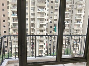 2.5 BHK Apartment For Sale in Supertech Cape Town, Sector 74