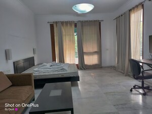 Bedroom in 6 BHK Villa at Ansal Sushant Lok I, Sector 43 – for Rent