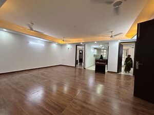 Gym in 4 BHK Apartment at Saket – for Rent
