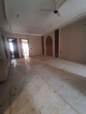 Building Lobby in 3 BHK Builder Floor at Paschim Vihar – for Sale