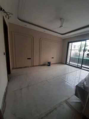 Room in 3 BHK Builder Floor at Paschim Vihar – for Sale