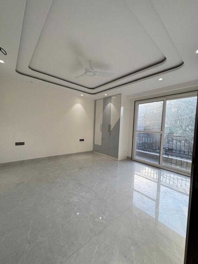 Room, saket 4 Bedroom 2000 Sq.Ft. Apartment In Saket Delhi 10668810