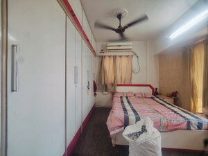 Bedroom in 1 BHK Apartment at Dheeraj Sagar, Malad West – for Rent