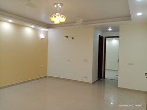 Room in 3 BHK Apartment at Vasant Kunj – for Rent