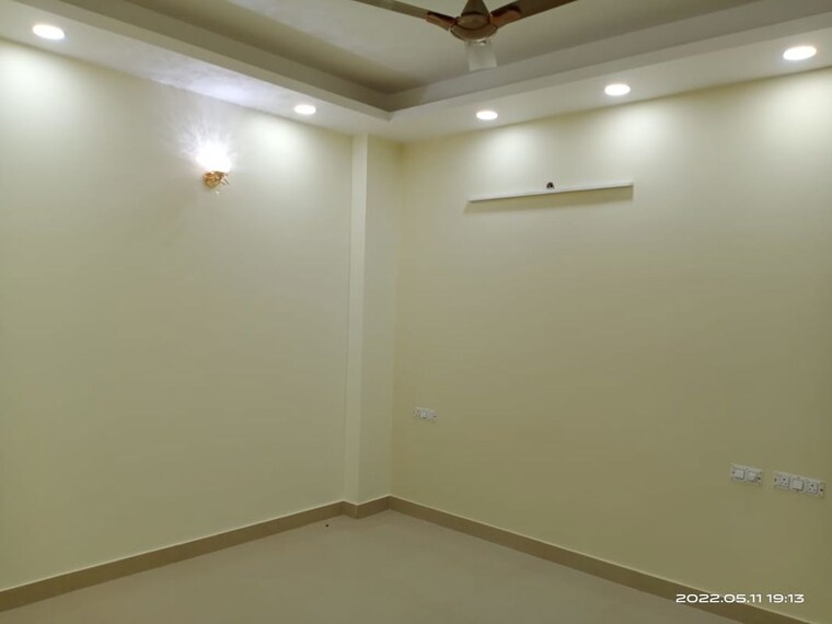 Room, vasant kunj 3 Bedroom 1350 Sq.Ft. Apartment In Vasant Kunj Delhi 10668814