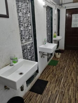 Bathroom in  Pg at Santacruz West – for Rent