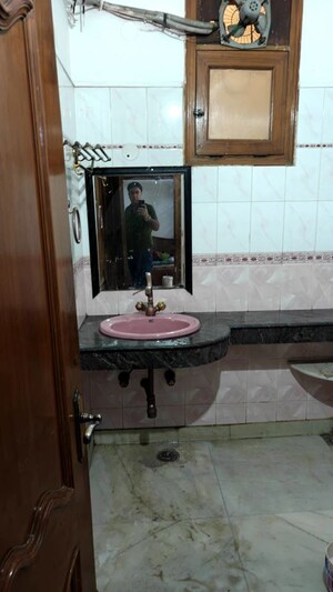 Bathroom in 3 BHK Builder Floor at State Bank Colony – for Rent