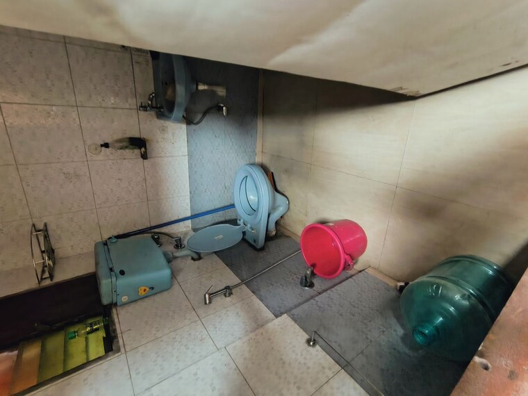 Bathroom, knox-plaza Commercial Office Space 220 Sq.Ft. In Malad West Mumbai 10668837