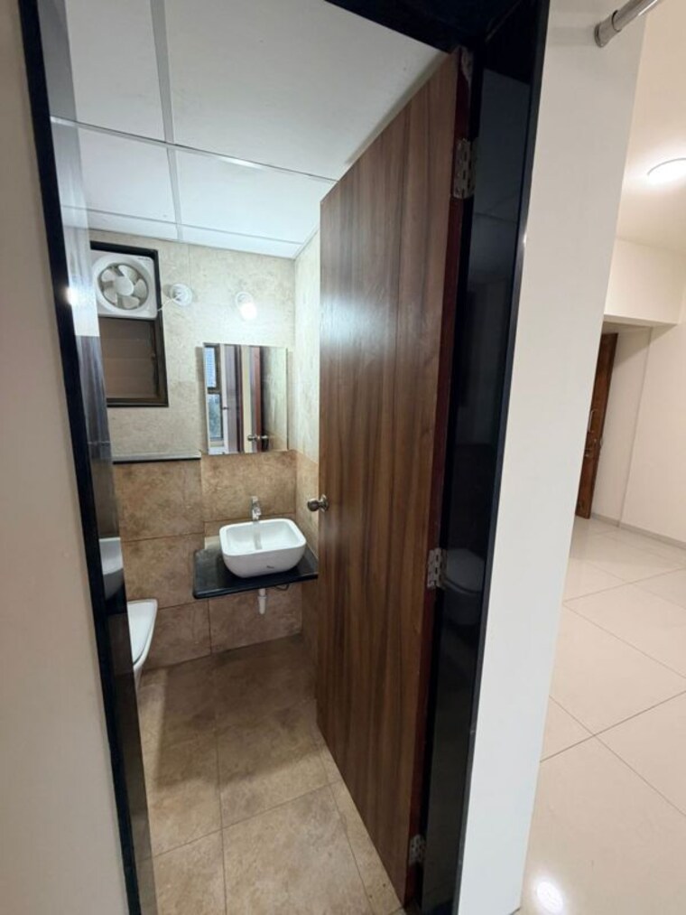 Bathroom, paranjape-blue-ridge 2 Bedroom 1050 Sq.Ft. Apartment In Hinjewadi Pune 10668852