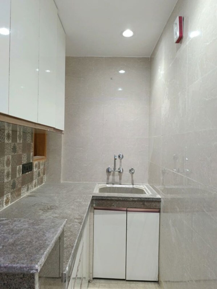 Room, govindpuri 2 Bedroom 75 Sq.Yd. Builder Floor In Govindpuri Delhi 10668879