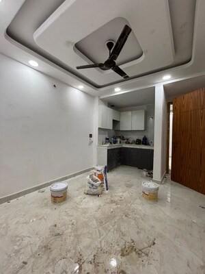 Room in 3 BHK Builder Floor at Govindpuri – for Sale