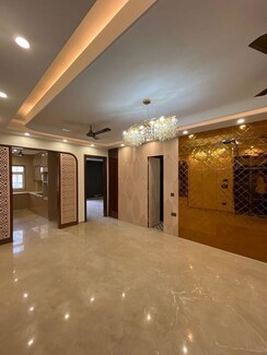 4 BHK +Builder Floor For Rent in Sector 21