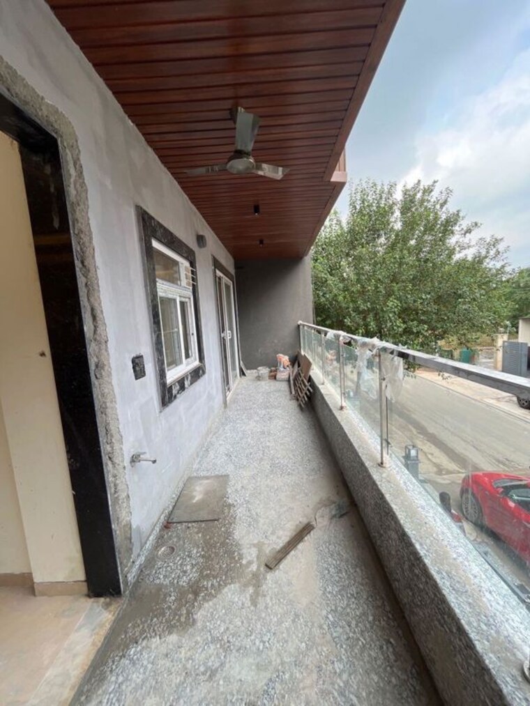Balcony, sector 21 4 Bedroom 2500 Sq.Ft. Builder Floor In Sector 21 Gurgaon 10668941