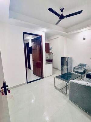 1 BHK Apartment For Rent in Centrum Plaza, Sector 53