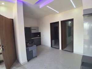 Building Lobby in 3 BHK Apartment at Prem Apartment, Pir Machalla – for Rent